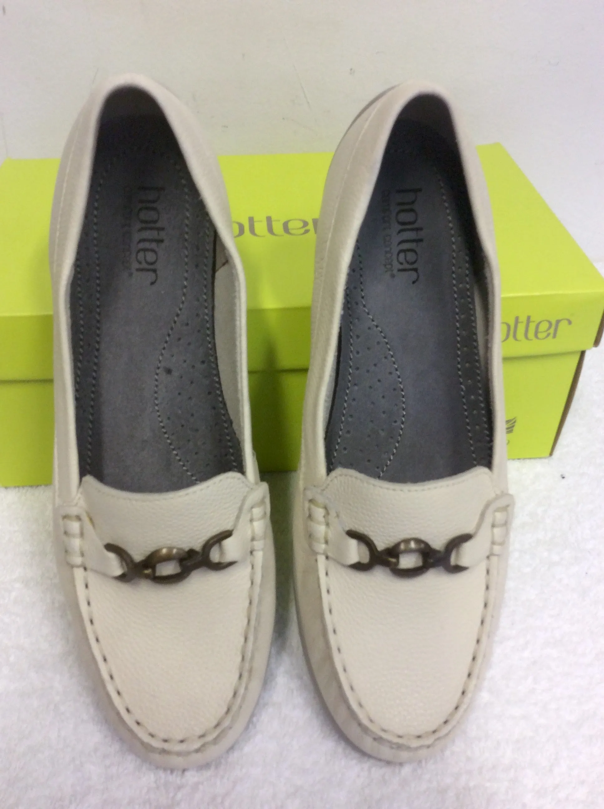 BRAND NEW HOTTER GRACIE WHITE LEATHER LOAFERS SIZE 6/39