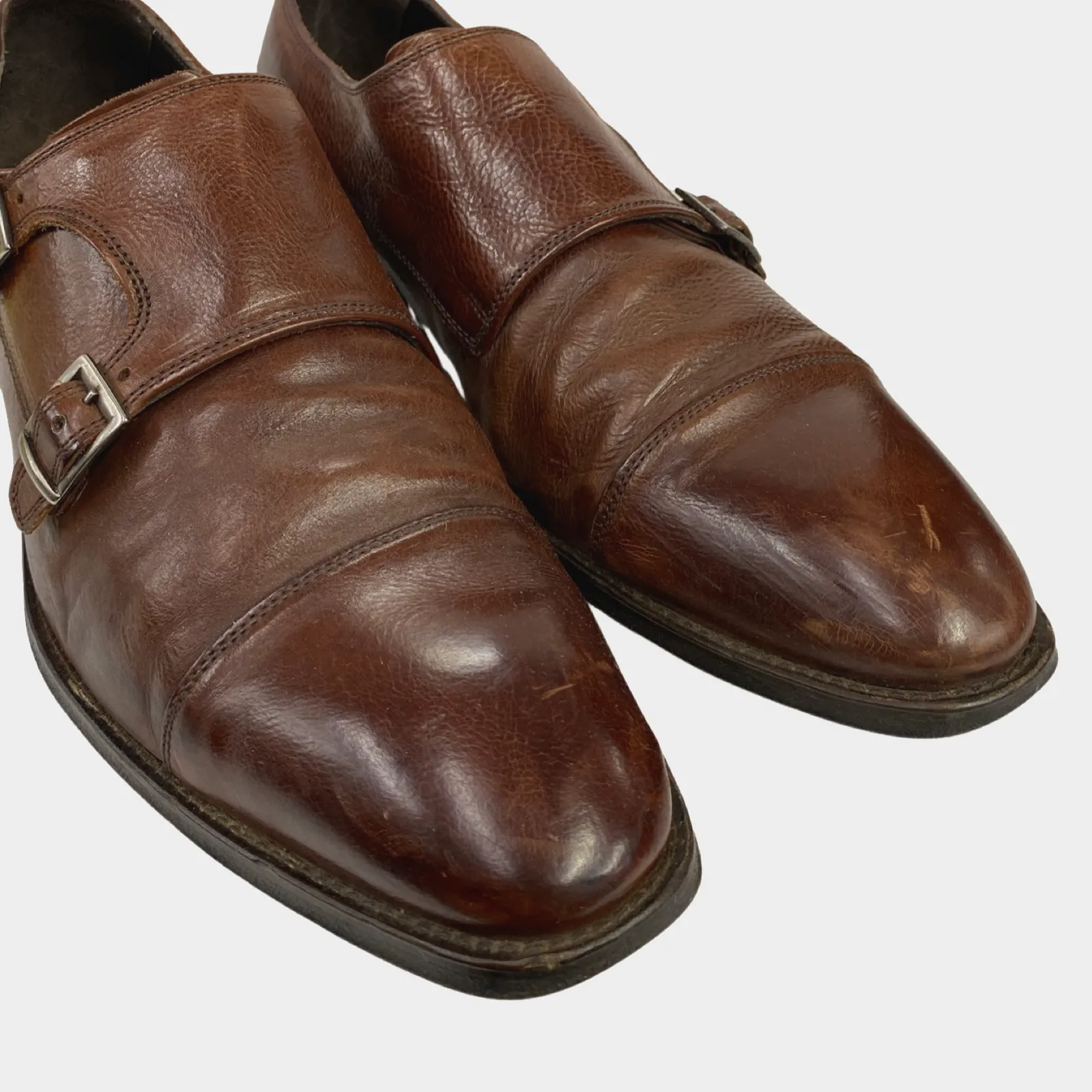Hawes & Curtis men's brown buckled leather loafers