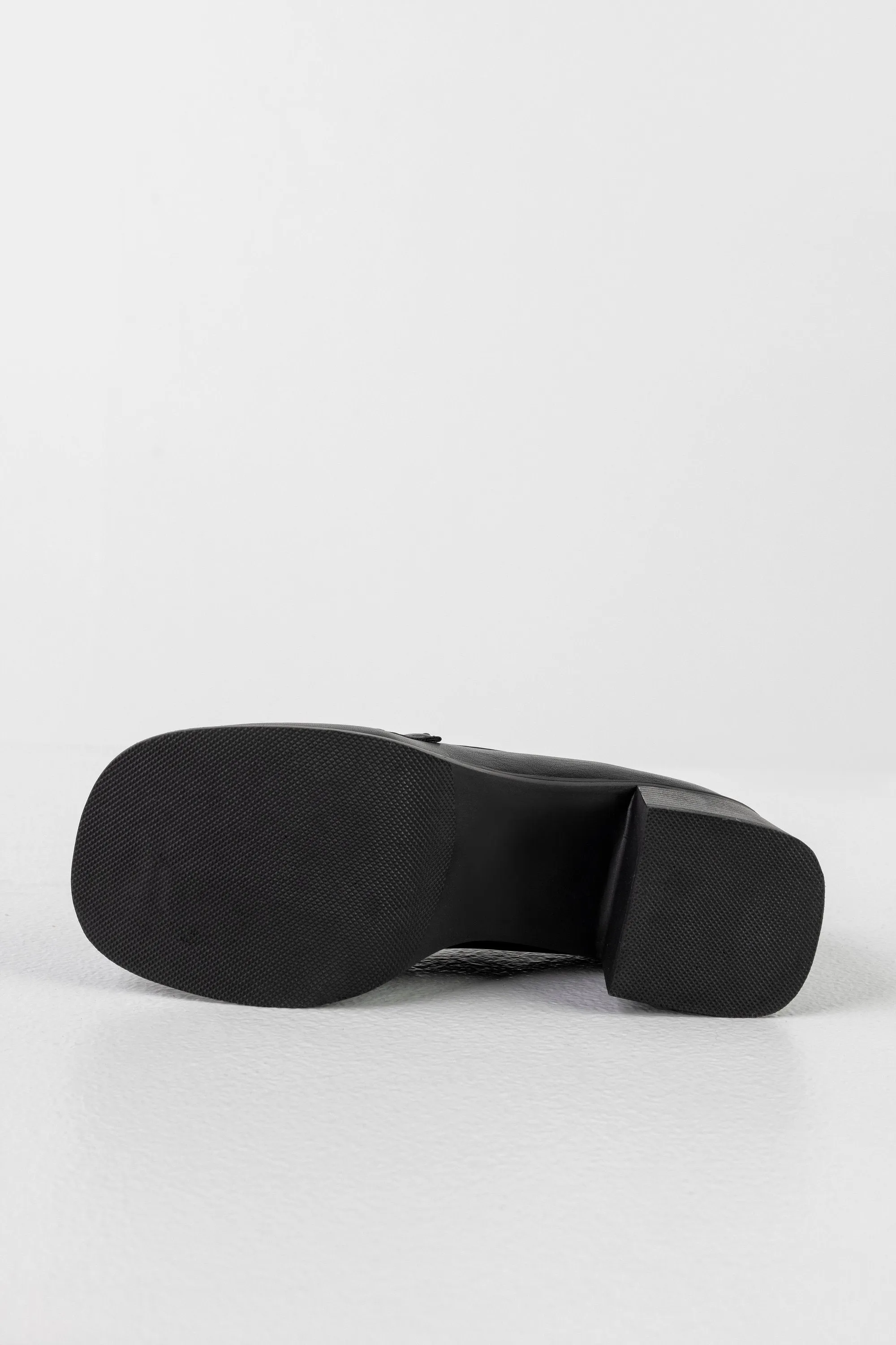Heeled loafers