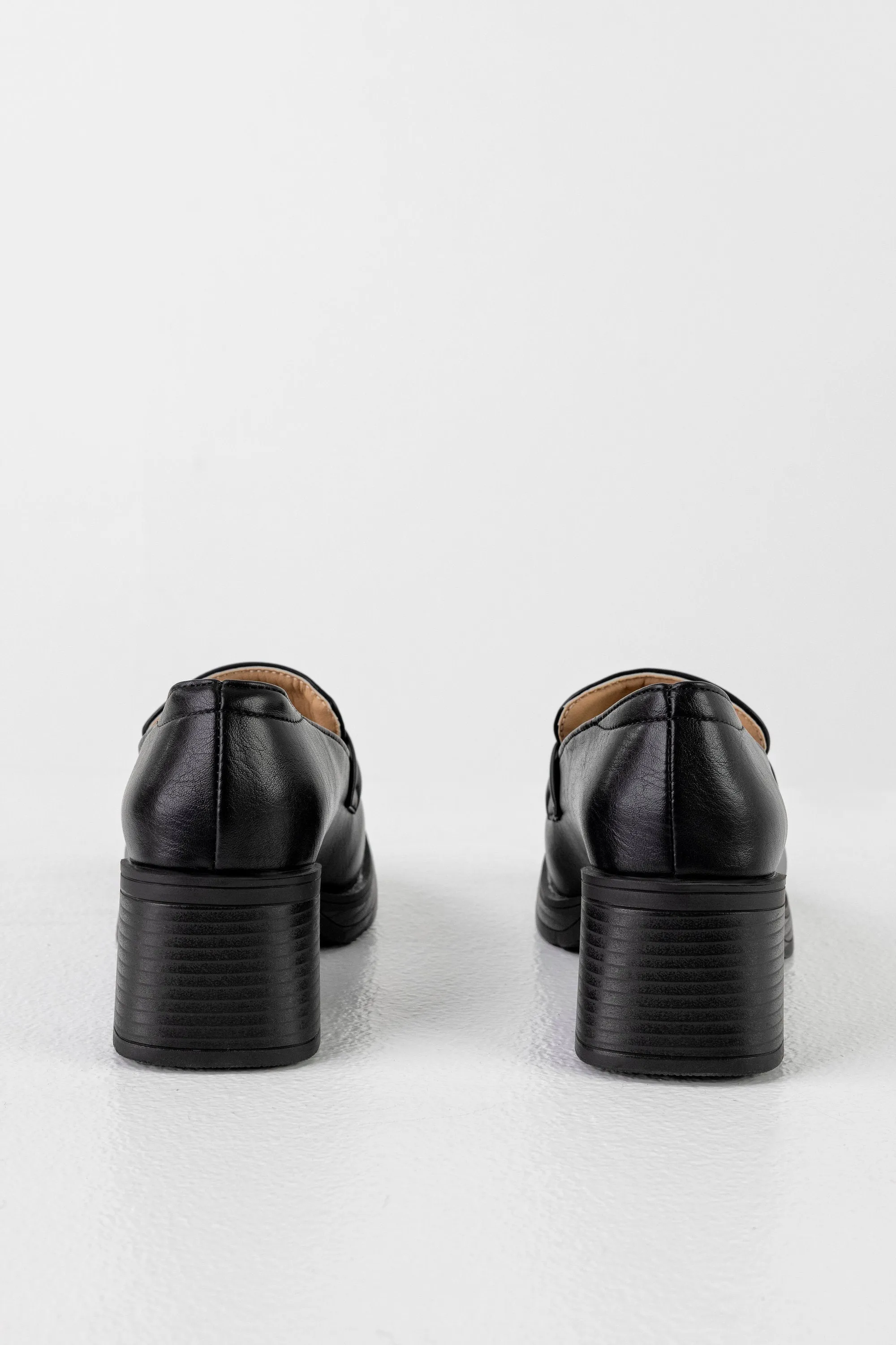 Heeled loafers