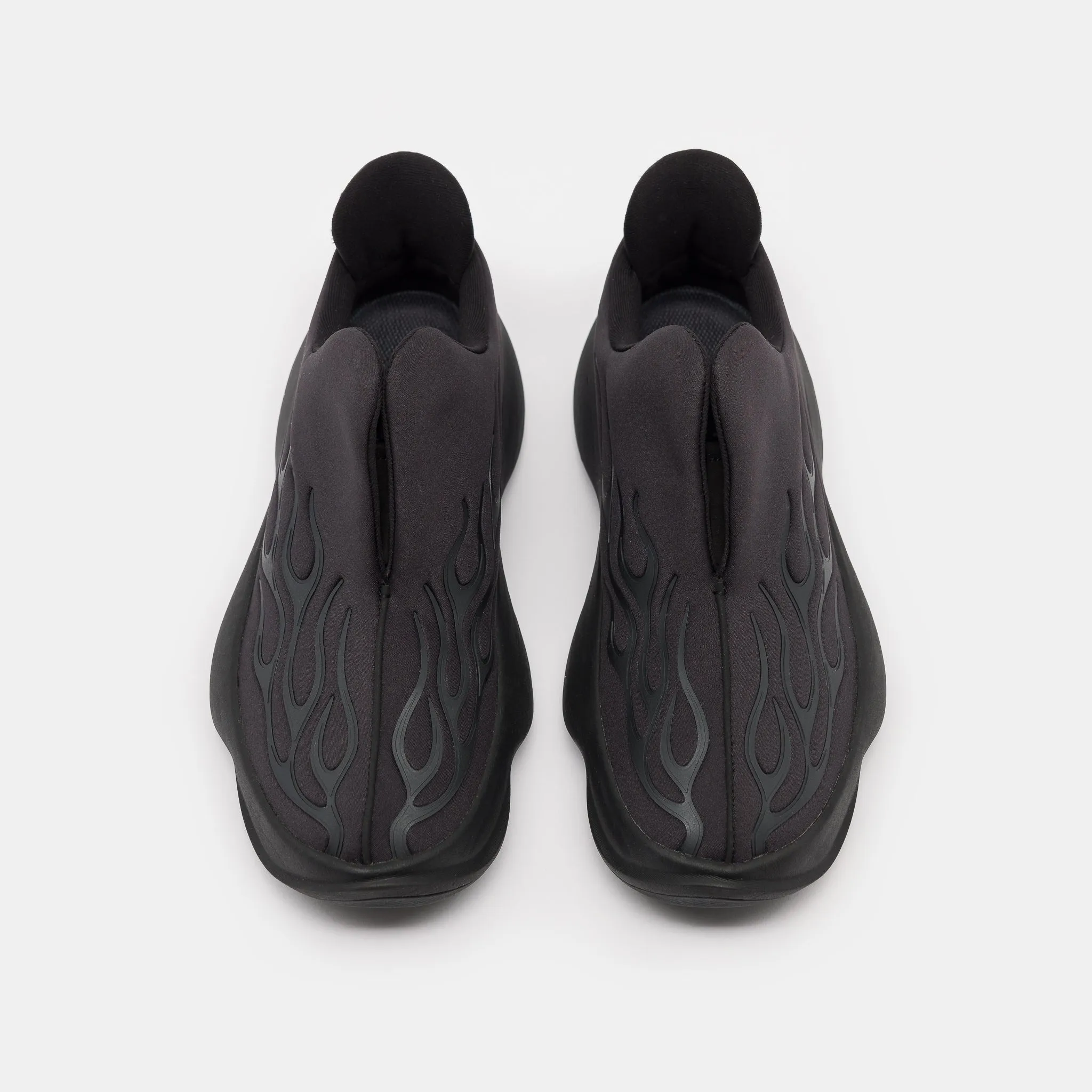 Taka One Ok Rock Sneaker in Black/Black