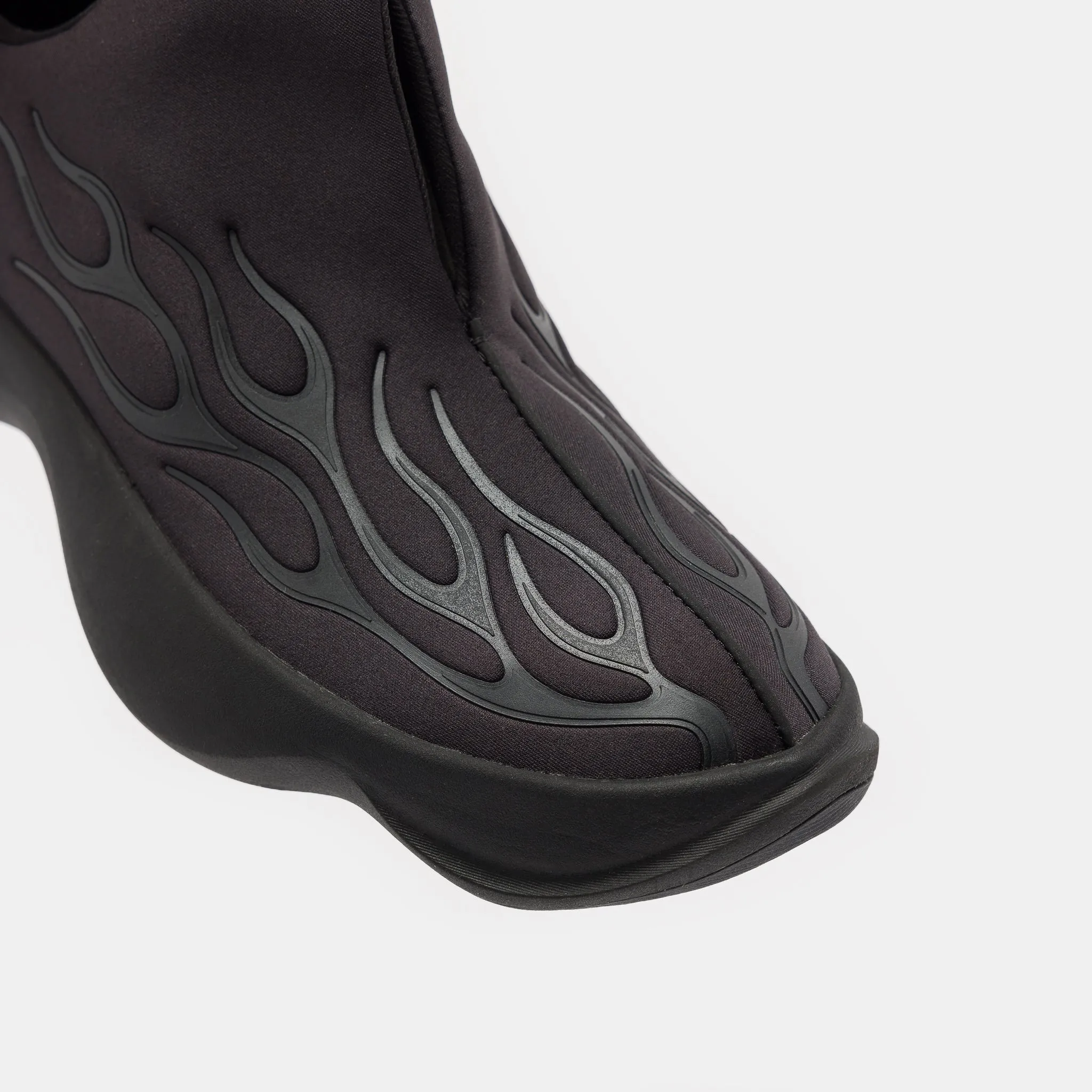 Taka One Ok Rock Sneaker in Black/Black